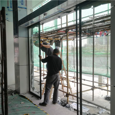 深圳公明新区本田4S店装置尊龙凯时自动门项目